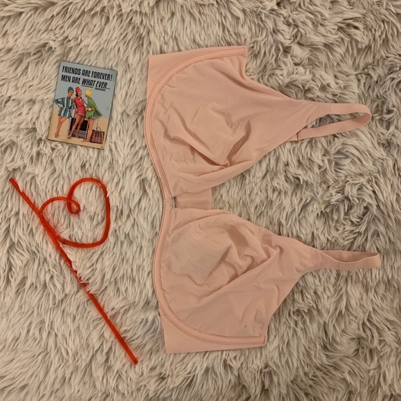 Victoria’s Secret Incredible Unlined Plunge Bra